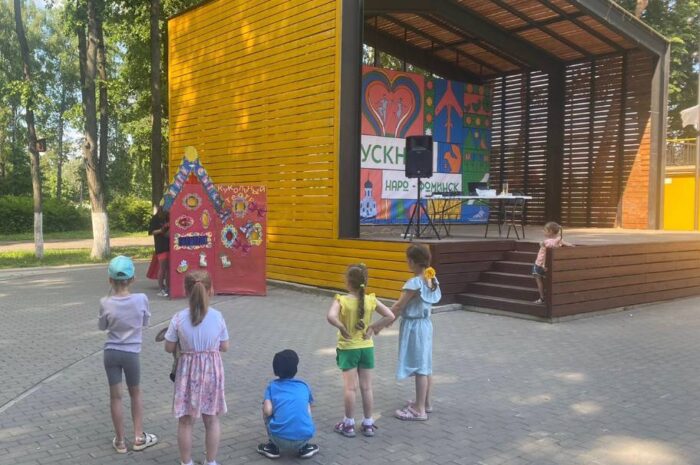 26 июня в Центральном парке состоялся кукольный театр “Маша и медведь”!