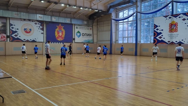 25 и 26 января в универсальном спортивном зале МАУС “КСК “Нара” прошли игры Первенства Московской области по гандболу среди юношей до 19 лет (финальный этап).